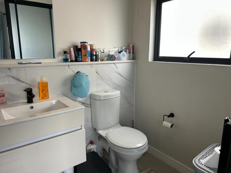 To Let 1 Bedroom Property for Rent in Sandown Western Cape